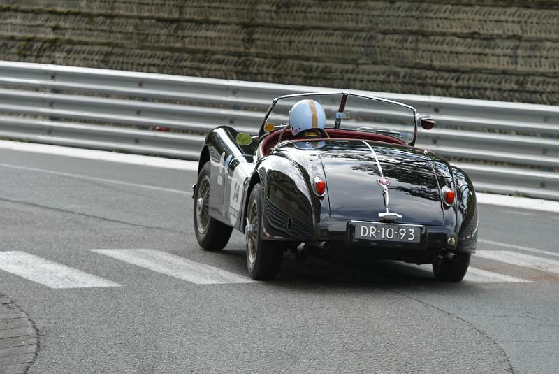 14-JAGUAR XK140-Jan GIJZEN.JPG